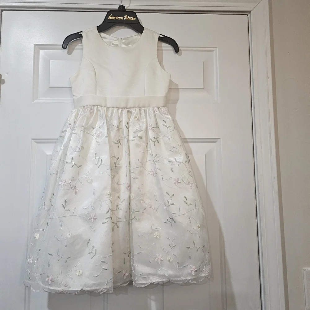 Elegant White Floral Kids Dress